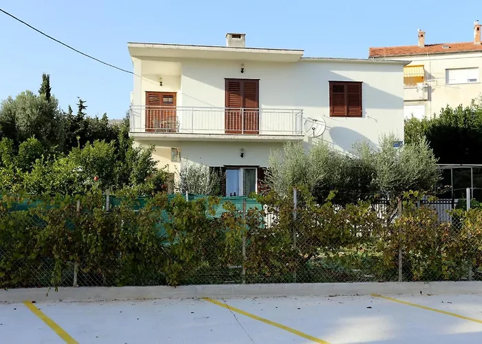 アパート With Parking Space - 10337 トロギール