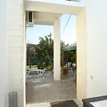 Apartments With Parking Space Trogir - 10337 * Trogir