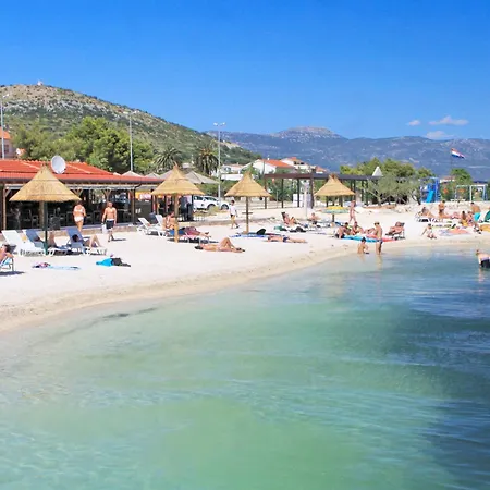 Apartments With Parking Space Trogir - 10337 Apartment *