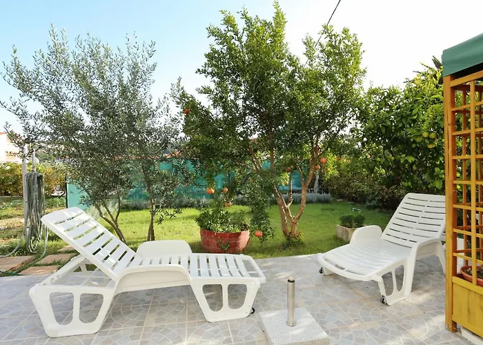 Apartments With Parking Space Trogir - 10337 Lejlighed Trogir