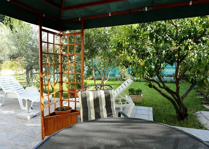 Apartments With Parking Space Trogir - 10337 Lejlighed Trogir