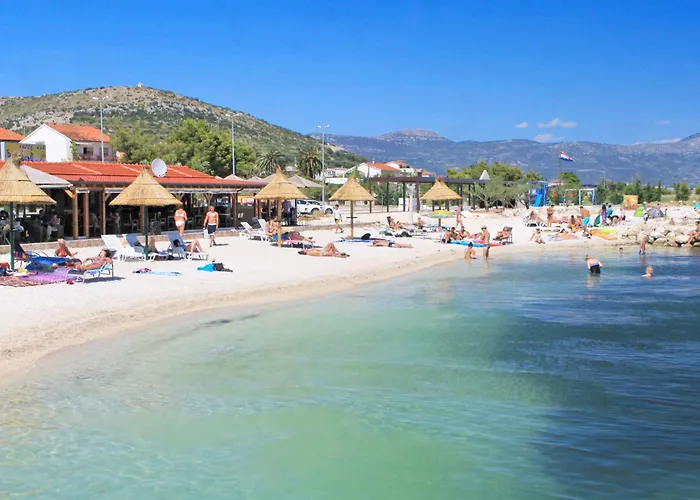 Apartments With Parking Space Trogir - 10337 Lejlighed *